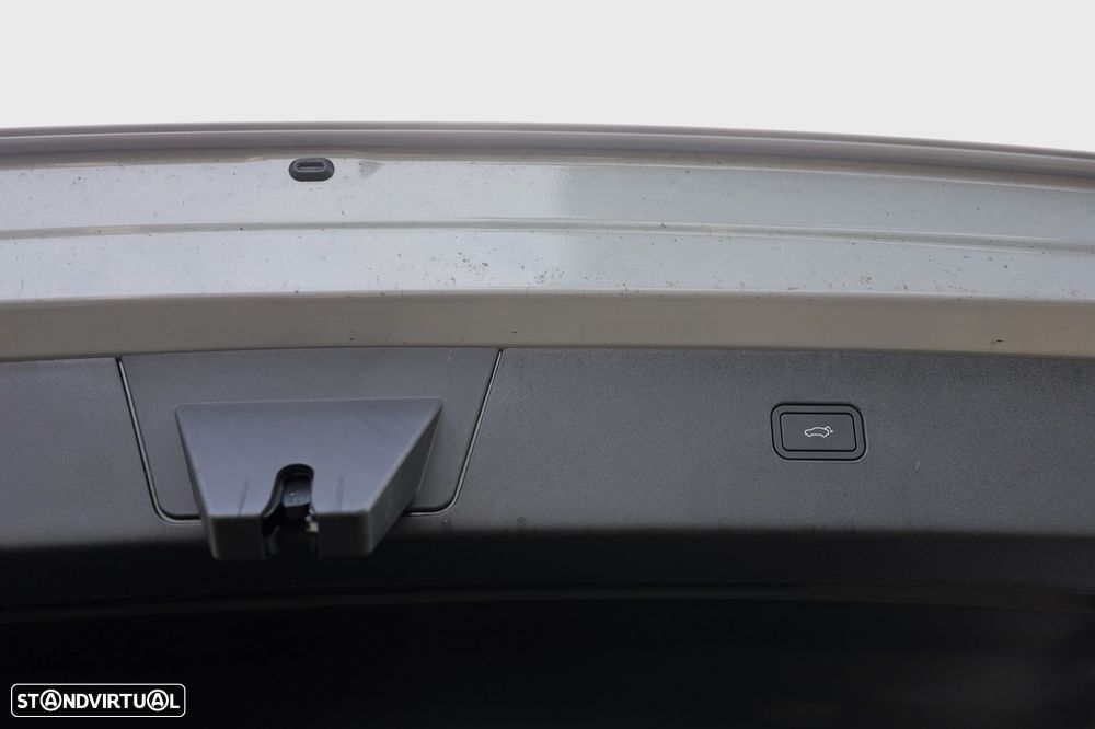 Volvo EX30 51 kWh Single Motor Plus - 8