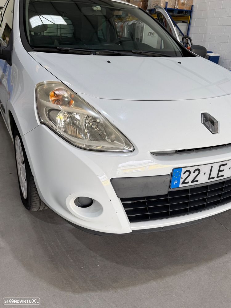 Renault Clio - 2