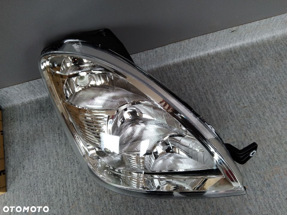 Reflektor Przedni Prawy Iveco Daily 06-11 r. - 2