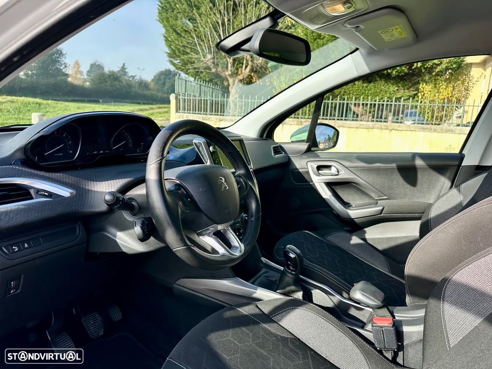 Peugeot 2008 1.6 BlueHDi Style - 19