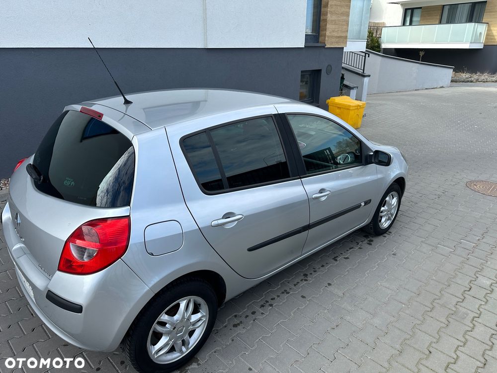 Renault Clio 1.5 dCi Extreme - 13