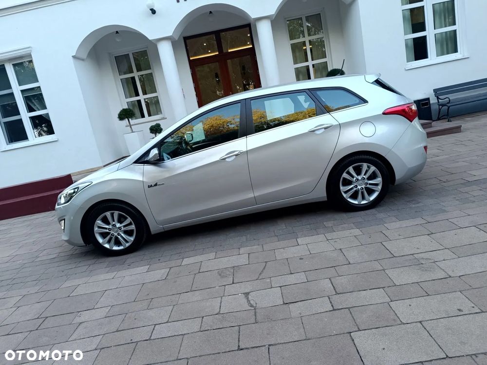 Hyundai i30 i30cw 1.4 CRDi Trend - 19