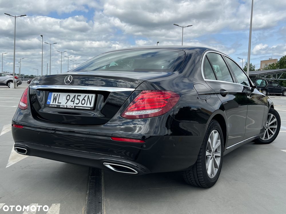 Mercedes-Benz Klasa E 200 d 9G-TRONIC - 17