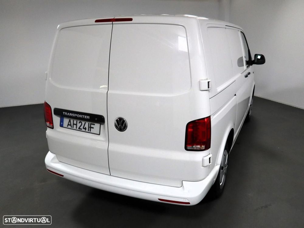 VW Transporter T 6.1 Furgão 2.0 TDI 110cv Extra AC - 4