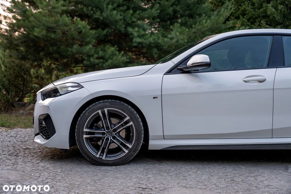BMW Seria 2 218i M Sport - 9