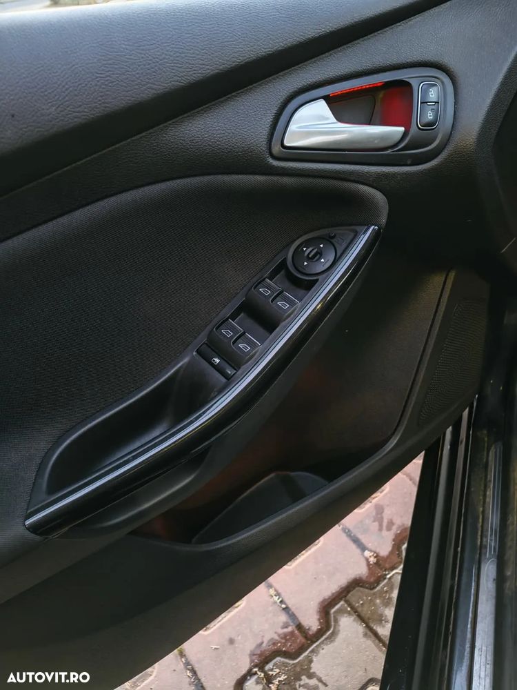 Ford Focus 1.5 Ecoboost Titanium - 14