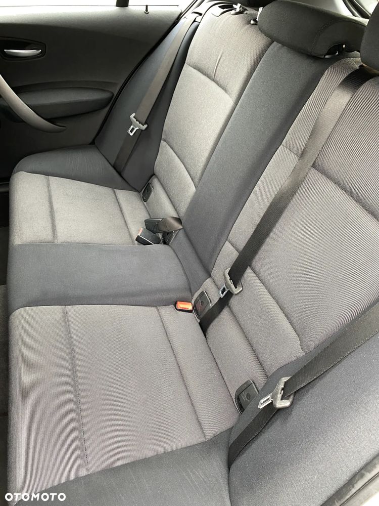 BMW Seria 1 116i - 12