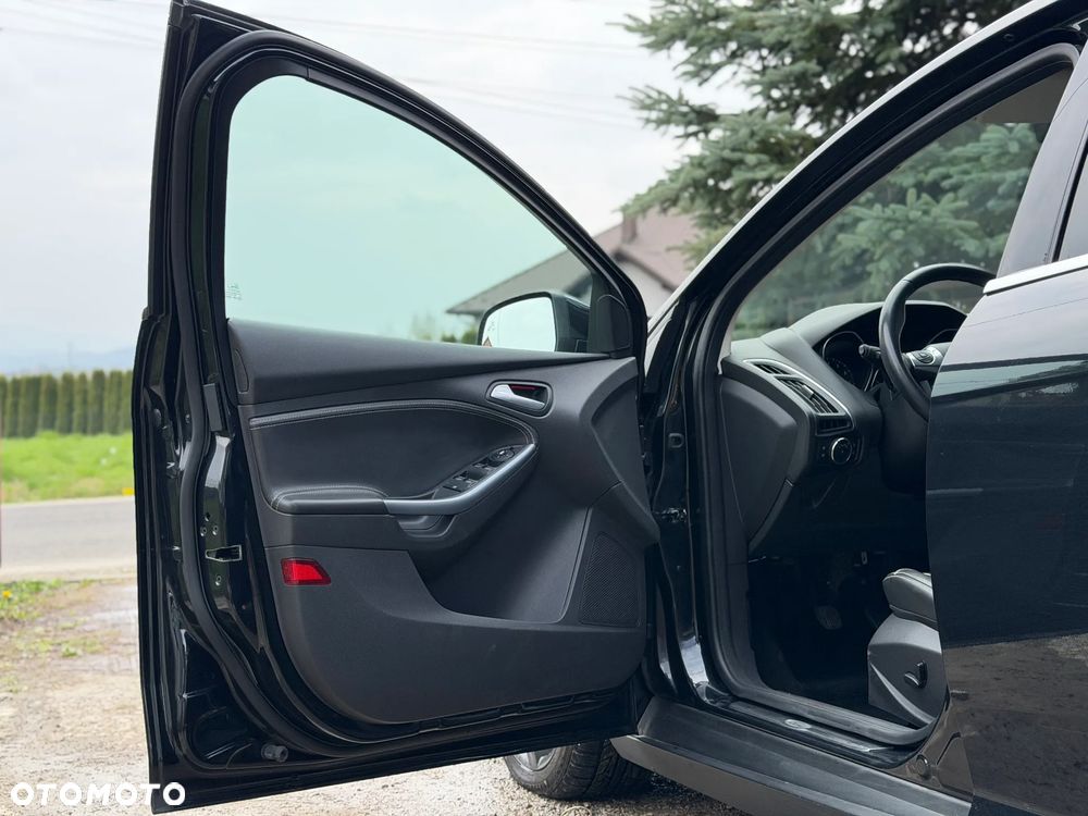 Ford Focus 1.6 EcoBoost Start-Stopp-System Titanium - 19