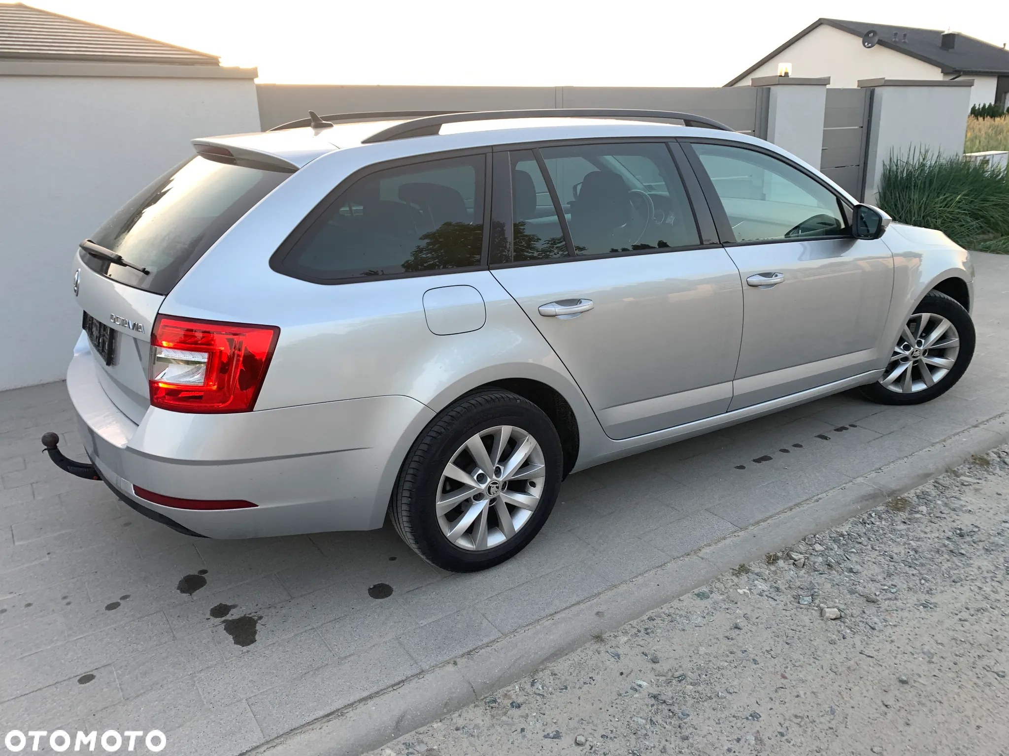 Skoda Octavia 2.0 TDI DSG Sportline - 8