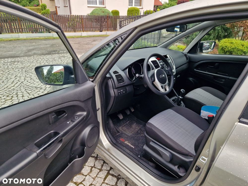 Kia Venga 1.4 CVVT Dream Team Edition - 18