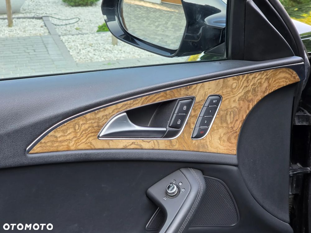Audi A6 Avant 3.0 TDI quattro S tronic - 15