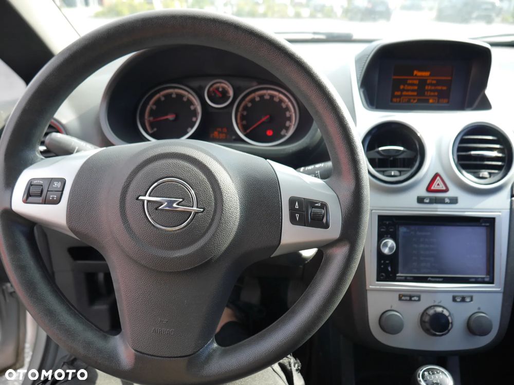 Opel Corsa 1.4 16V Enjoy - 9