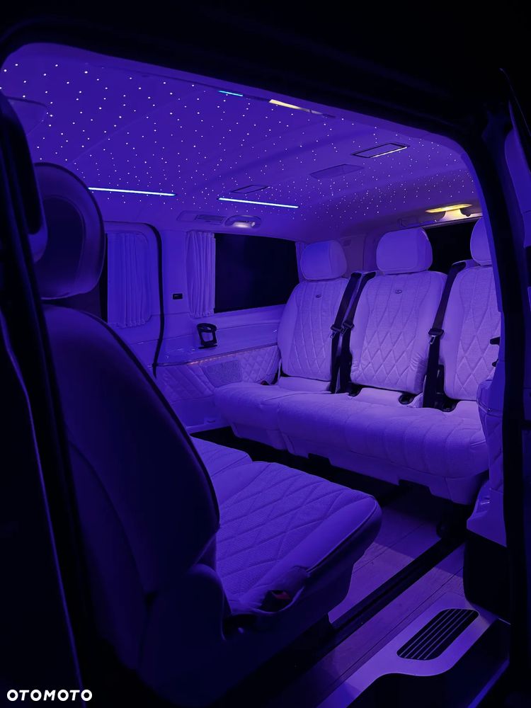 Mercedes-Benz Klasa V - 23