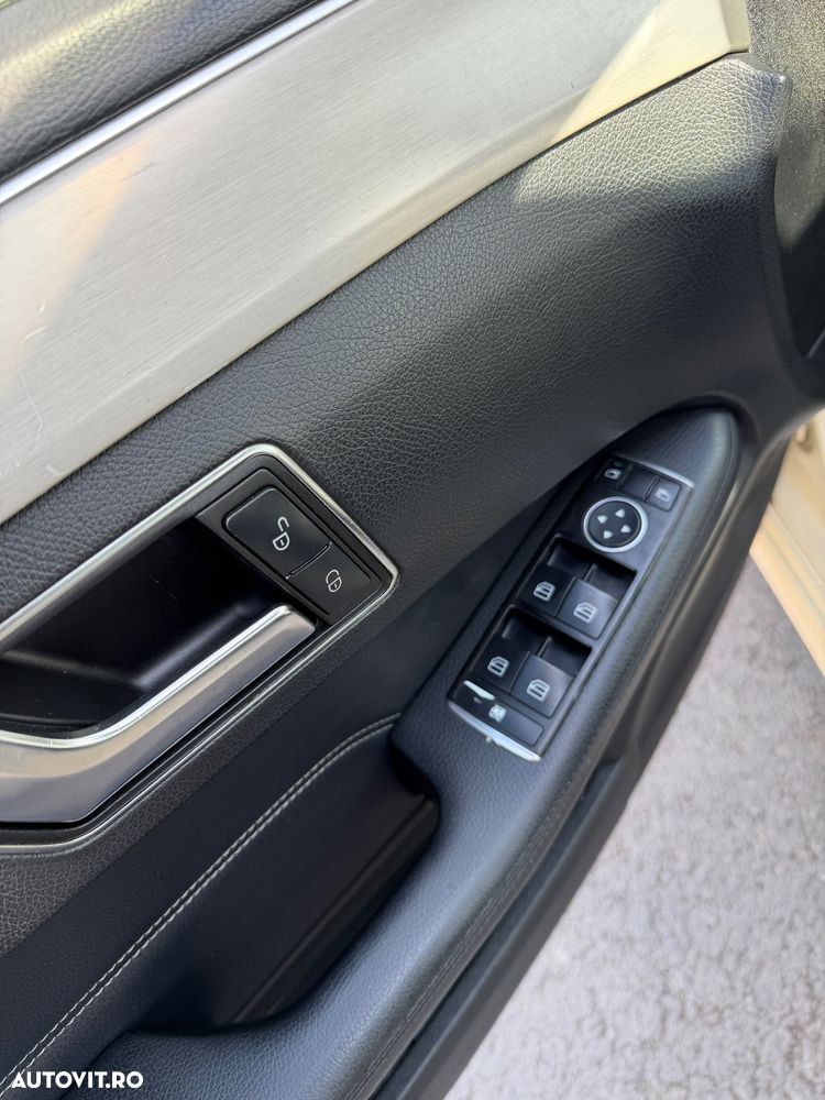 Mercedes-Benz E - 11