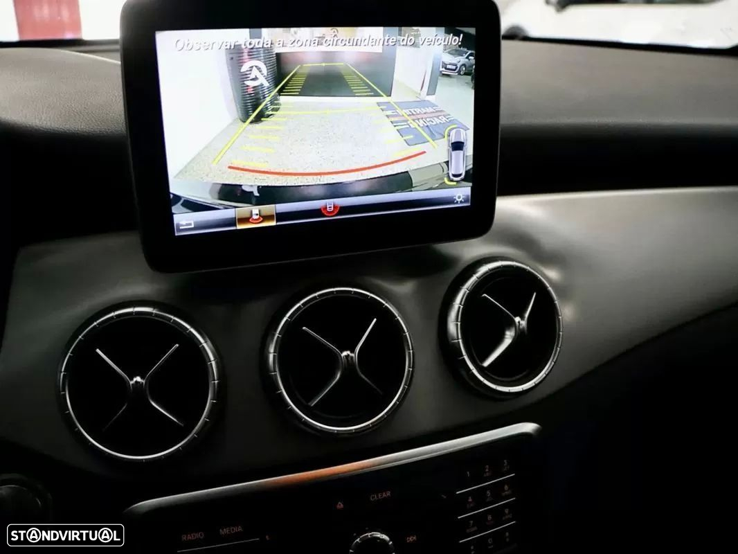 Mercedes-Benz CLA 180 d Shooting Brake AMG Line Aut. - 21