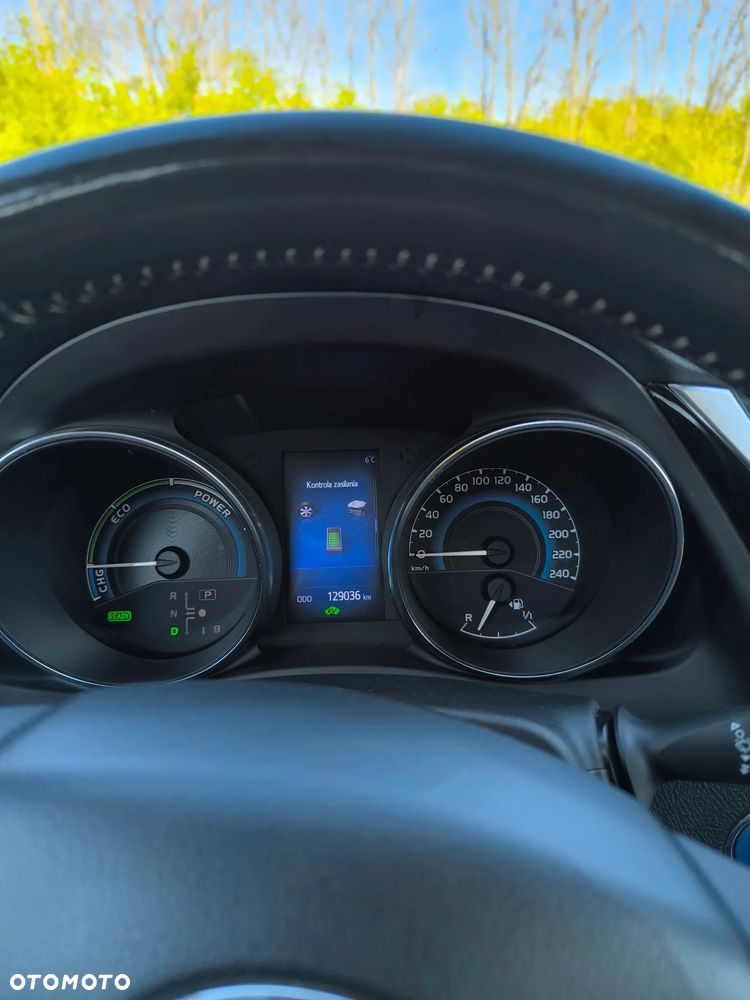 Toyota Auris Hybrid 135 Active - 3