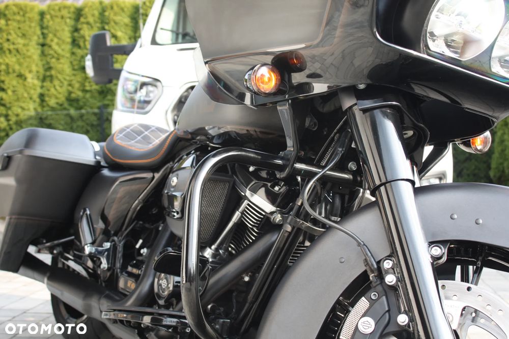 Harley-Davidson Touring Road Glide - 12