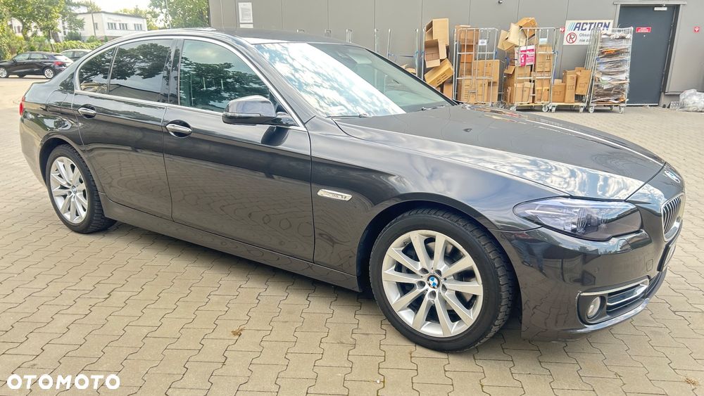 BMW Seria 5 520d xDrive Luxury Line - 4