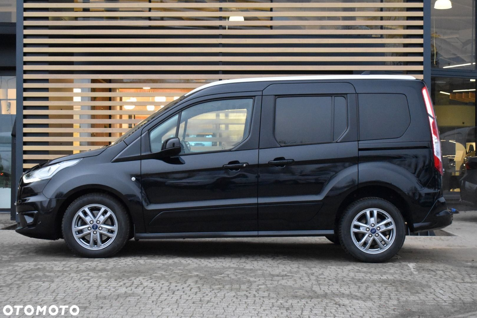 Ford Tourneo Connect - 5