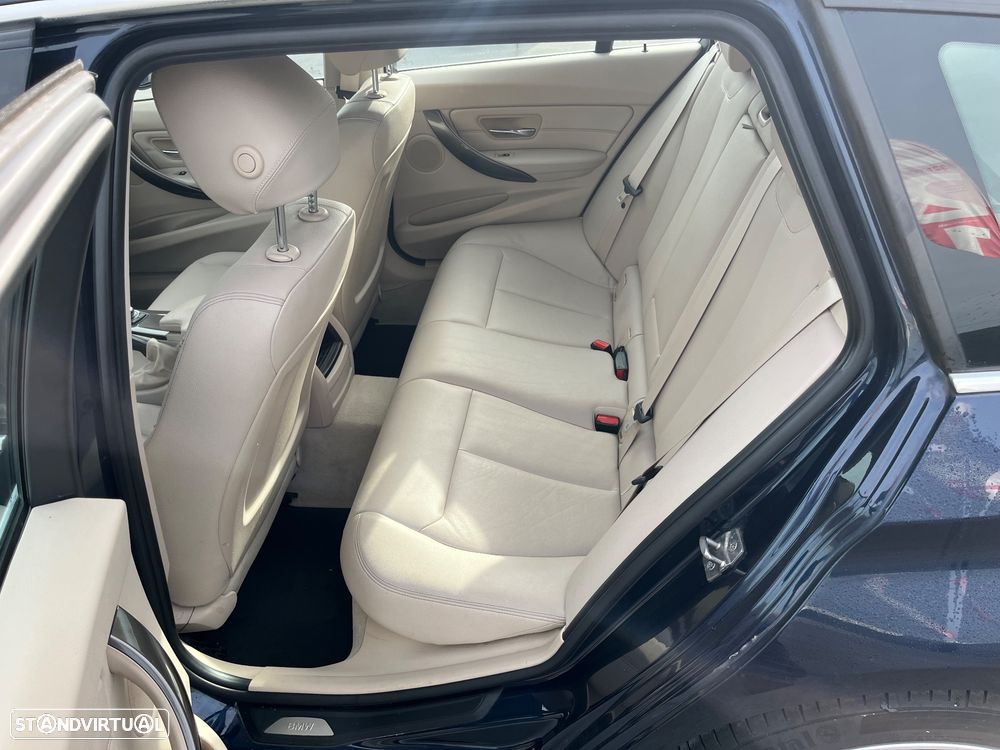 BMW 318 d Aut. Blue Performance Modern Line - 18