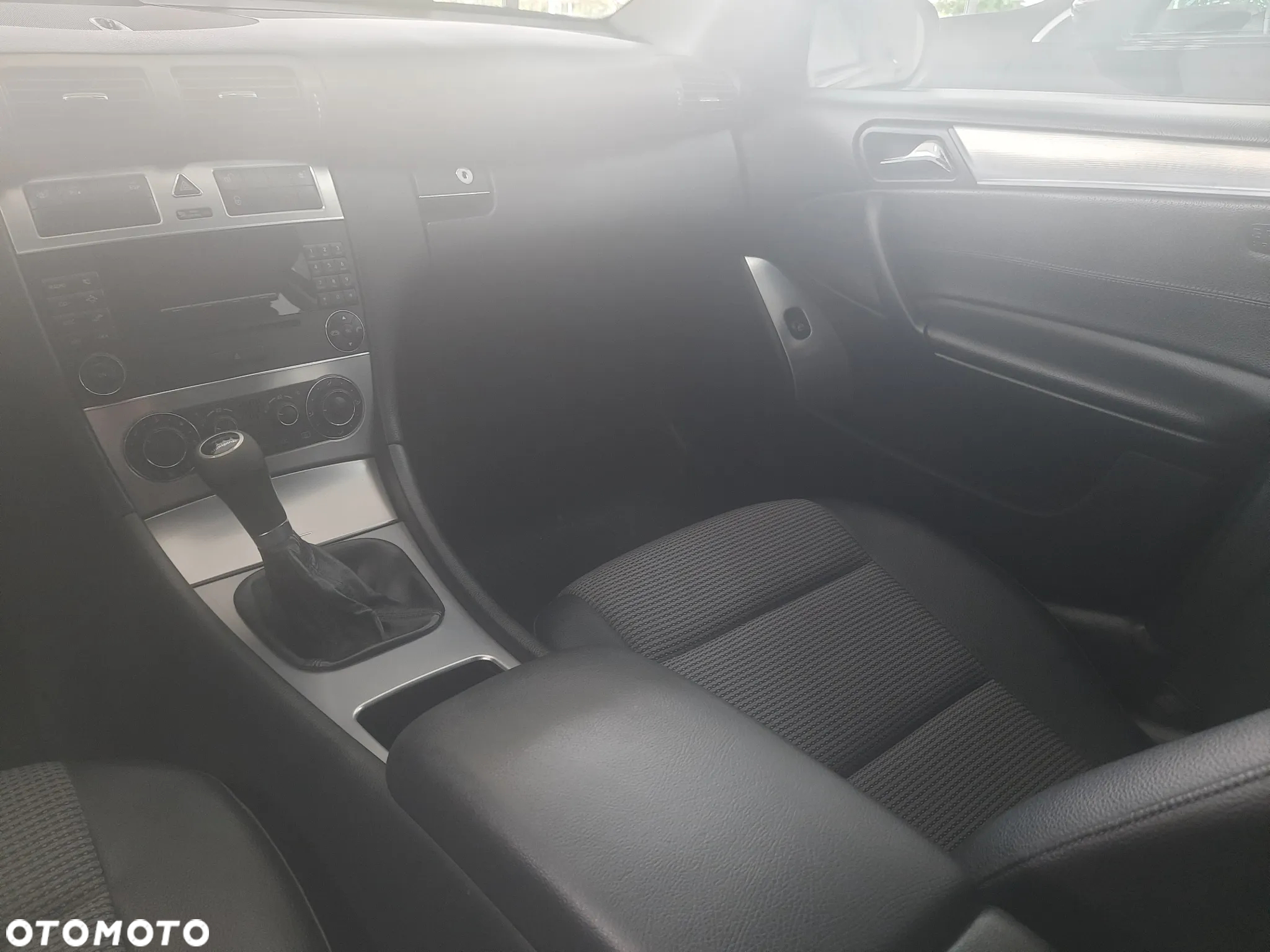 Mercedes-Benz Klasa C 180 T Kompressor Avantgarde Starline - 15