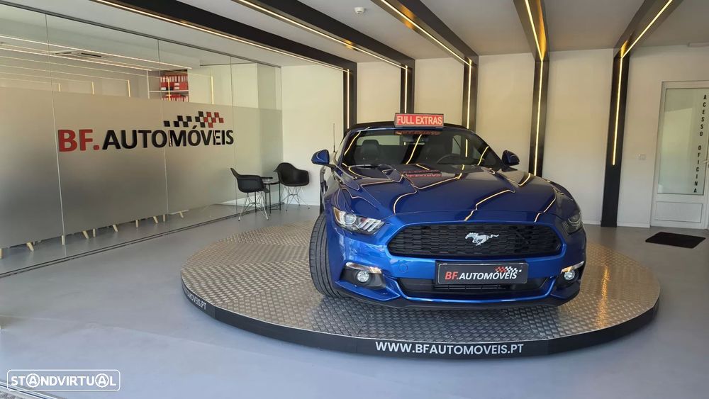 Ford Mustang Cabrio 2.3 Eco Boost - 12