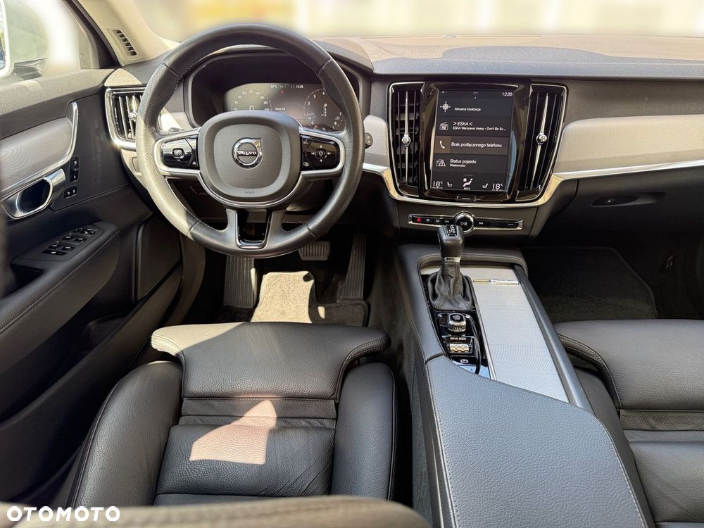Volvo V90 - 16