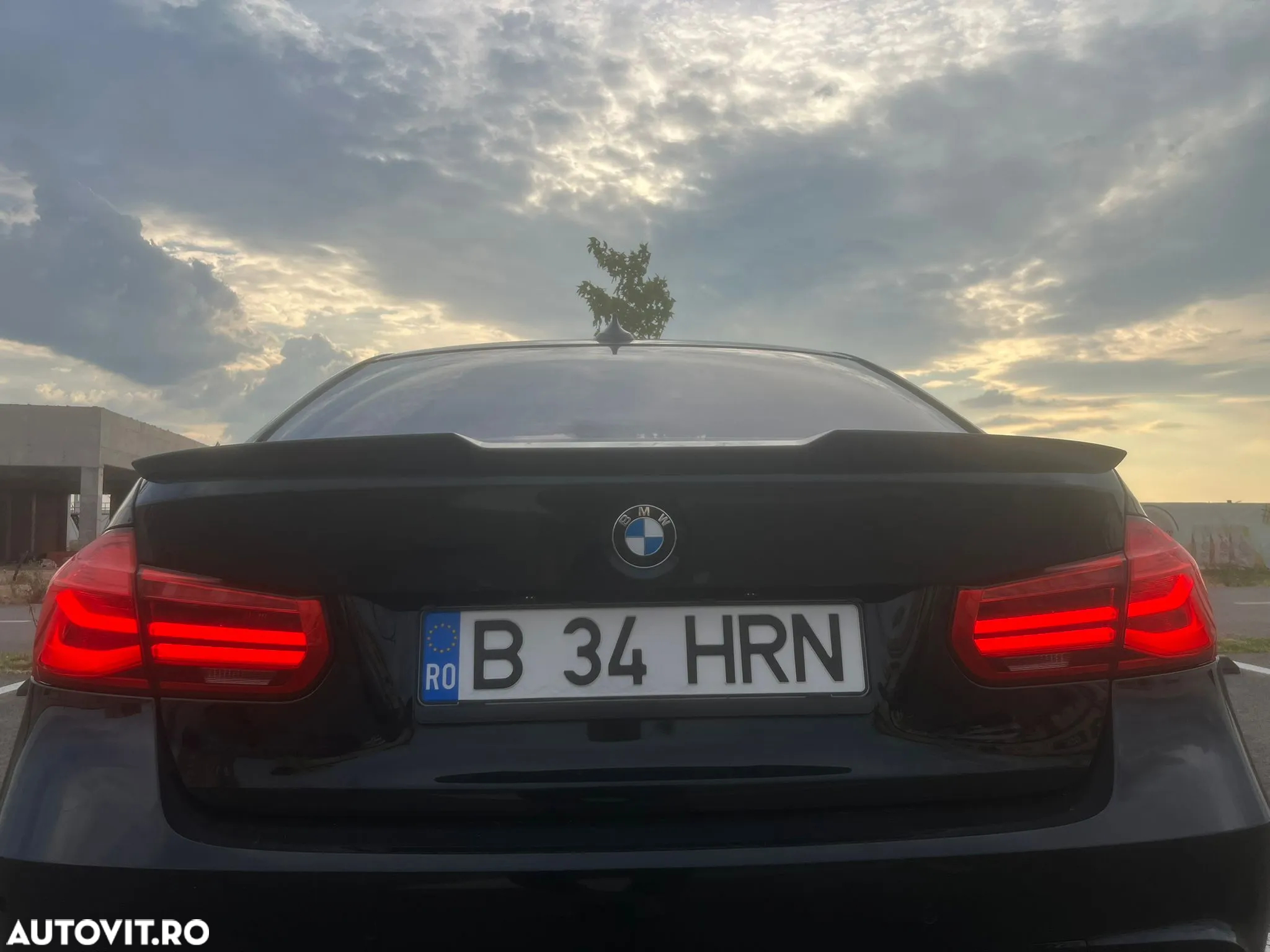 BMW Seria 3 318d Touring Aut. Advantage - 10