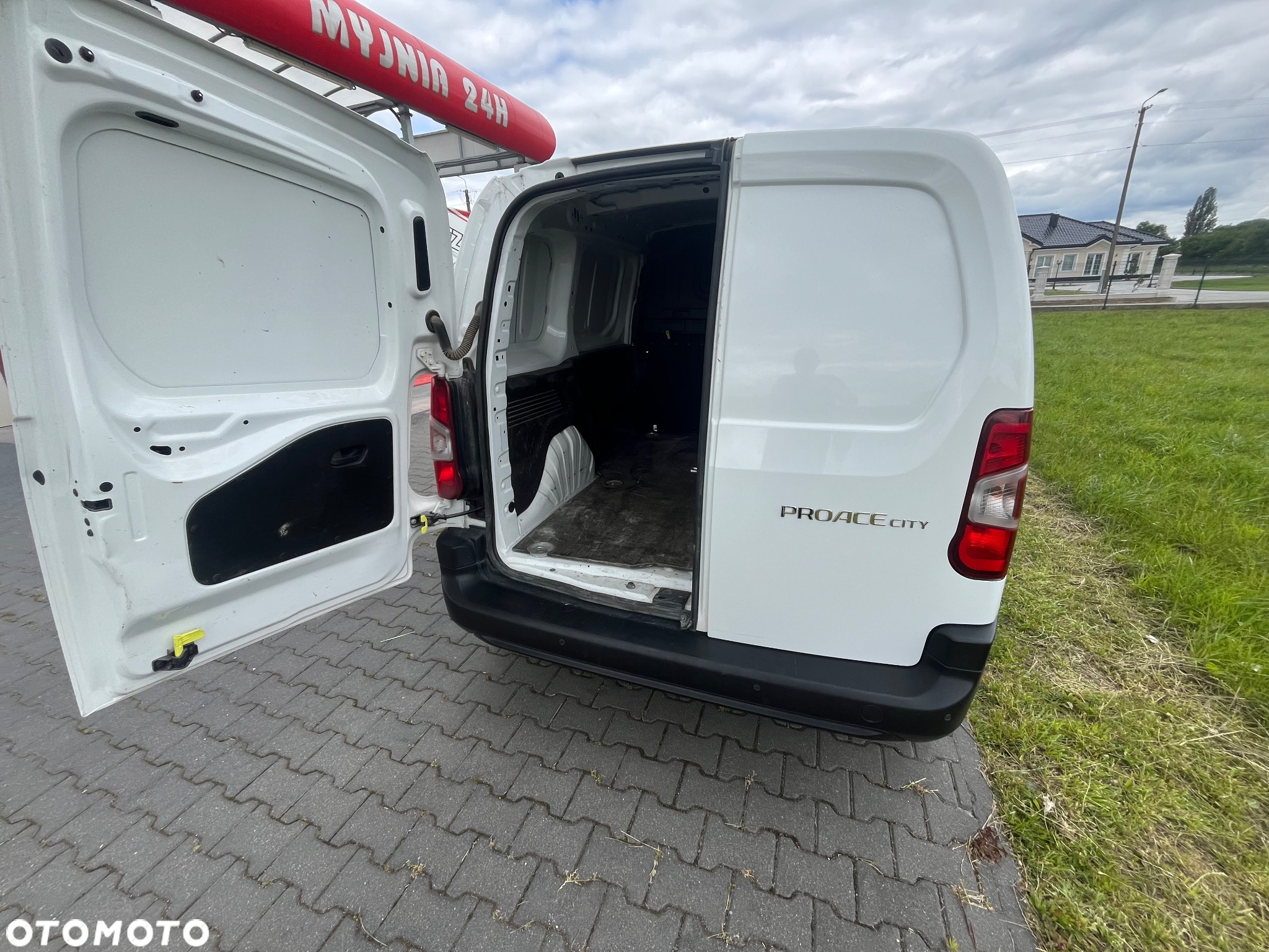 Toyota Proace City - 9