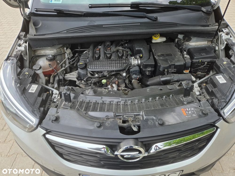 Opel Crossland X 1.2 Essentia - 37