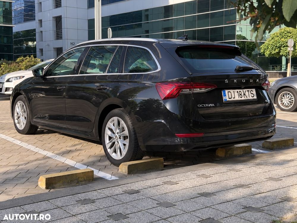 SKODA Octavia 2021 — imagine 4