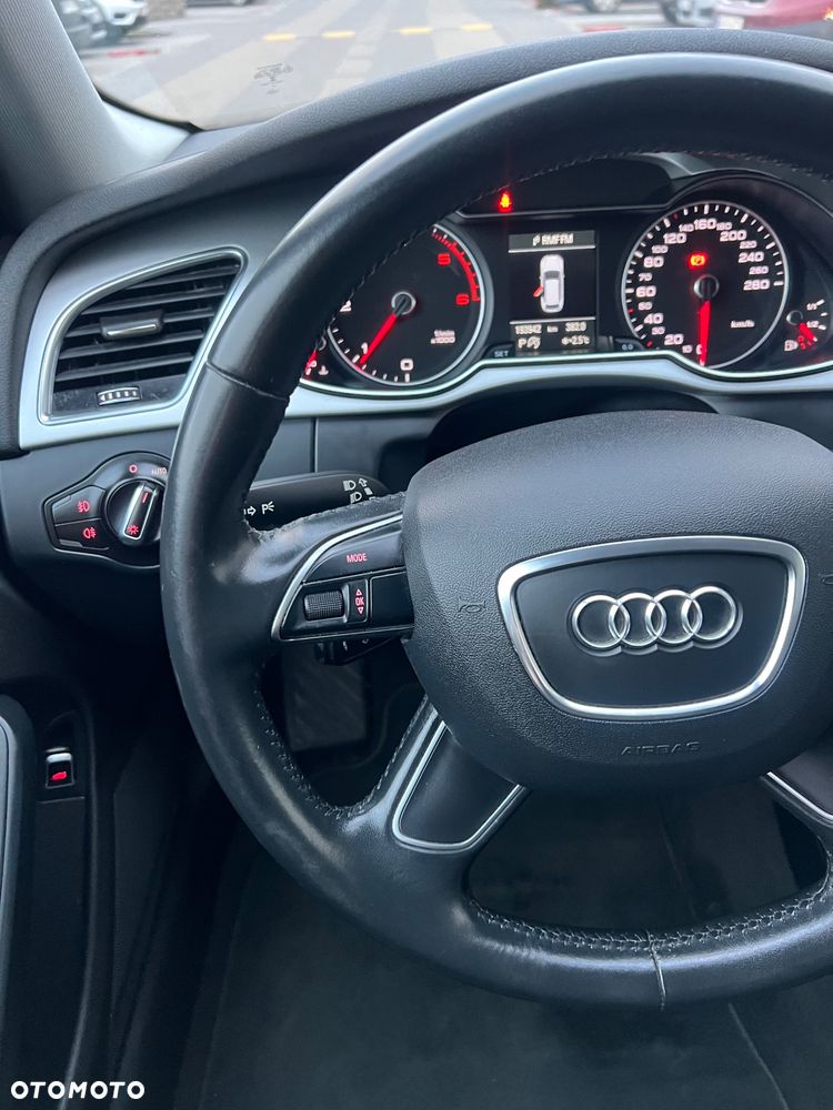 Audi A4 Avant 2.0 TDI DPF clean diesel multitronic Attraction - 22