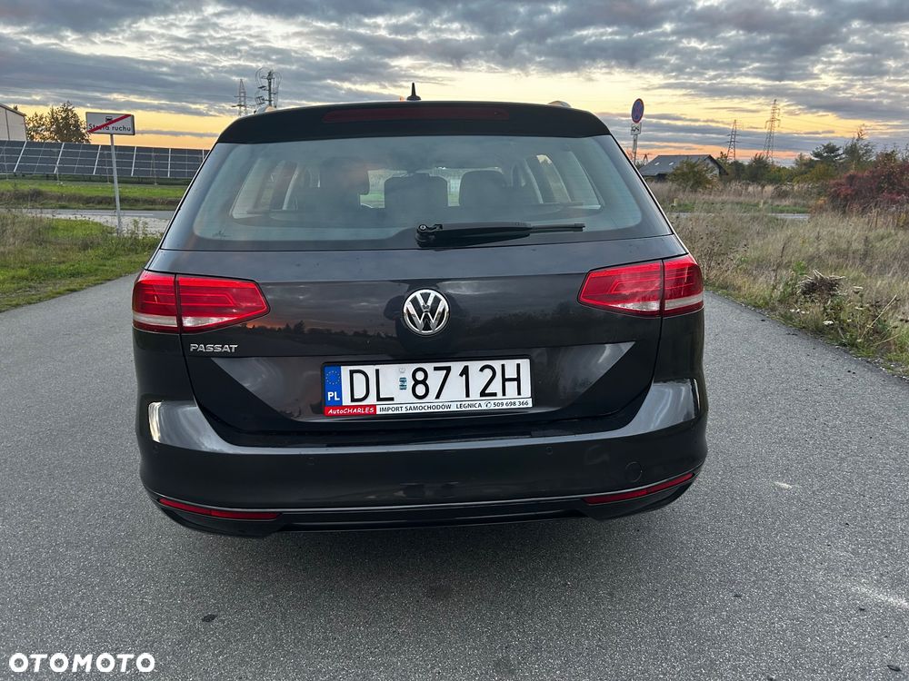 Volkswagen Passat Variant ver-variant-1-6-tdi-scr-dsg-business - 8