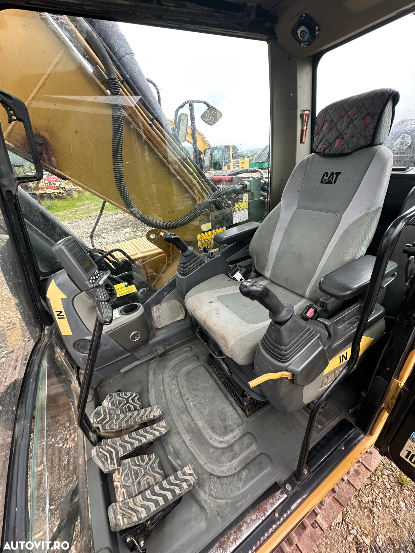 Caterpillar 323D SA VA / Cale de rulare NOUA - 12