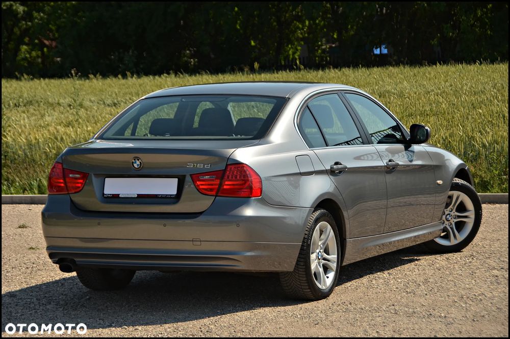 BMW Seria 3 318d - 3