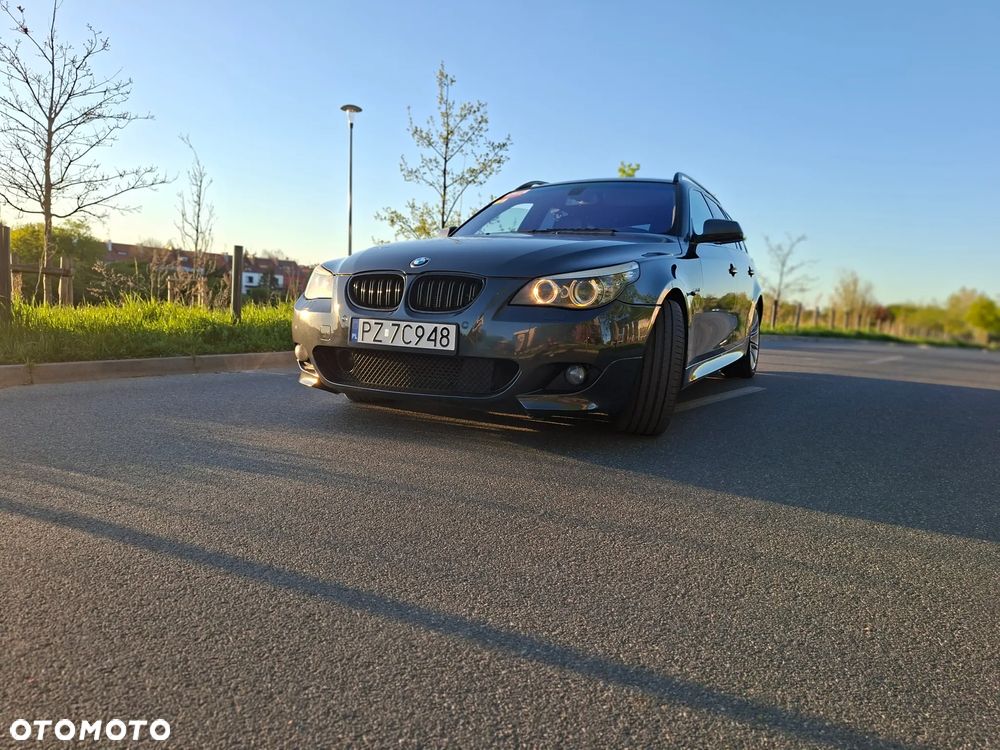 BMW Seria 5 525d Edition Sport - 2