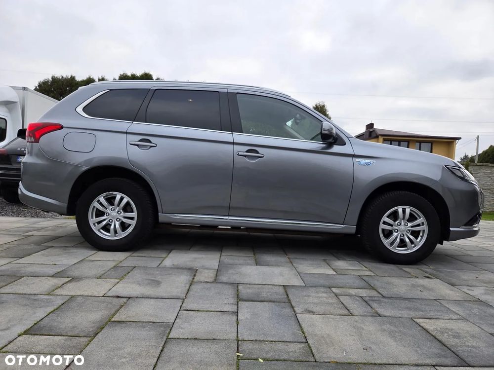 Mitsubishi Outlander 2.0 4WD - 11