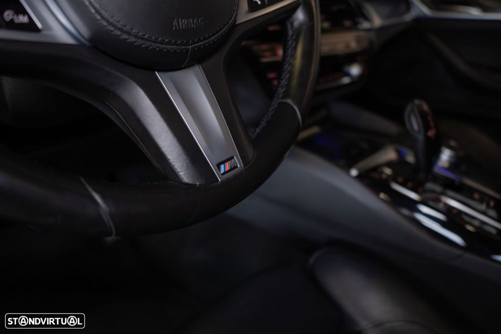 BMW 520 e Pack M - 21