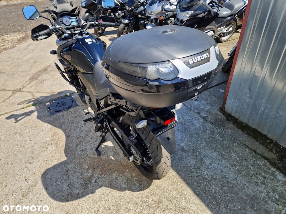 Suzuki V-STROM - 8