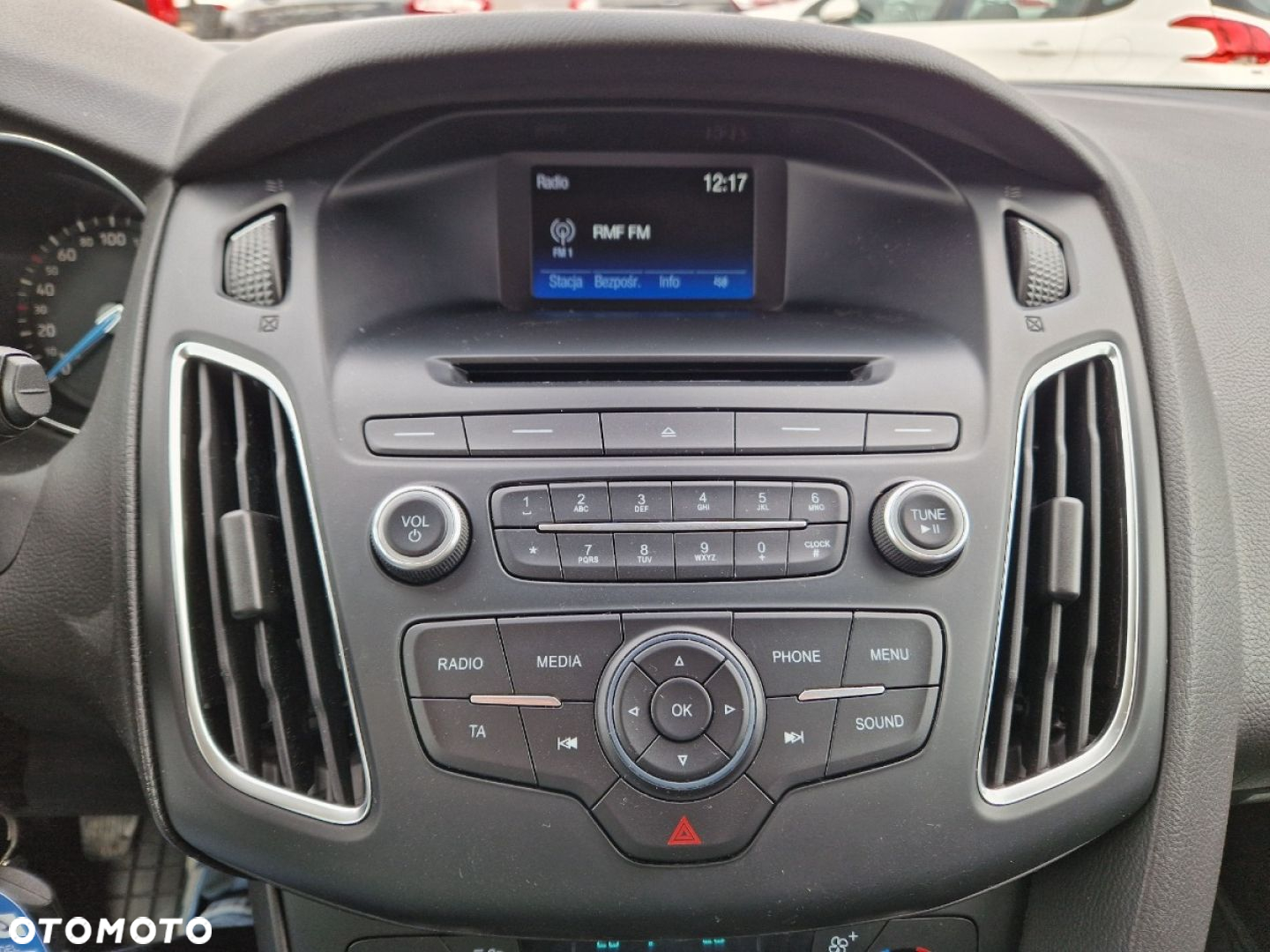 Ford Focus 1.0 EcoBoost Edition - 11