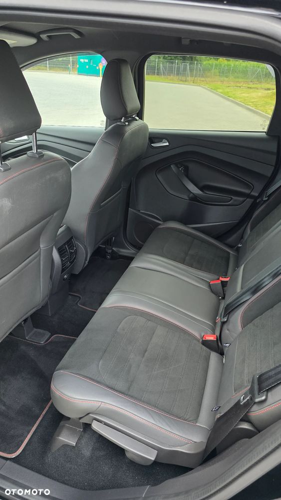 Ford Kuga - 33