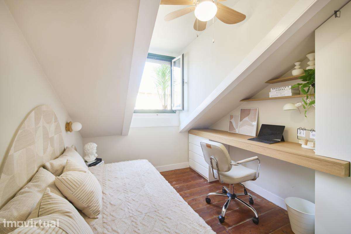 Quarto - localizado em Santos Lisbon - Grande imagem: 2/23
