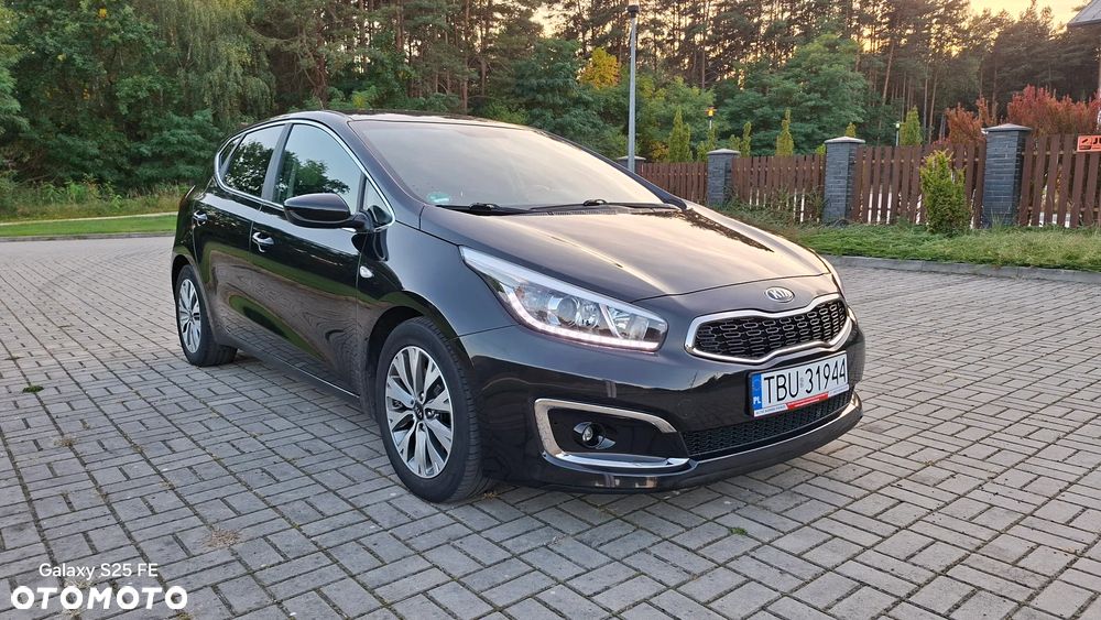 Kia Ceed 1.6 GDI Dream Team Edition - 31