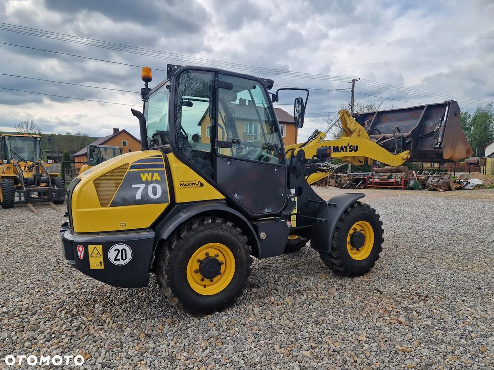 Komatsu WA70 - 1