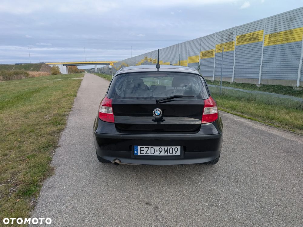 BMW Seria 1 116i - 15