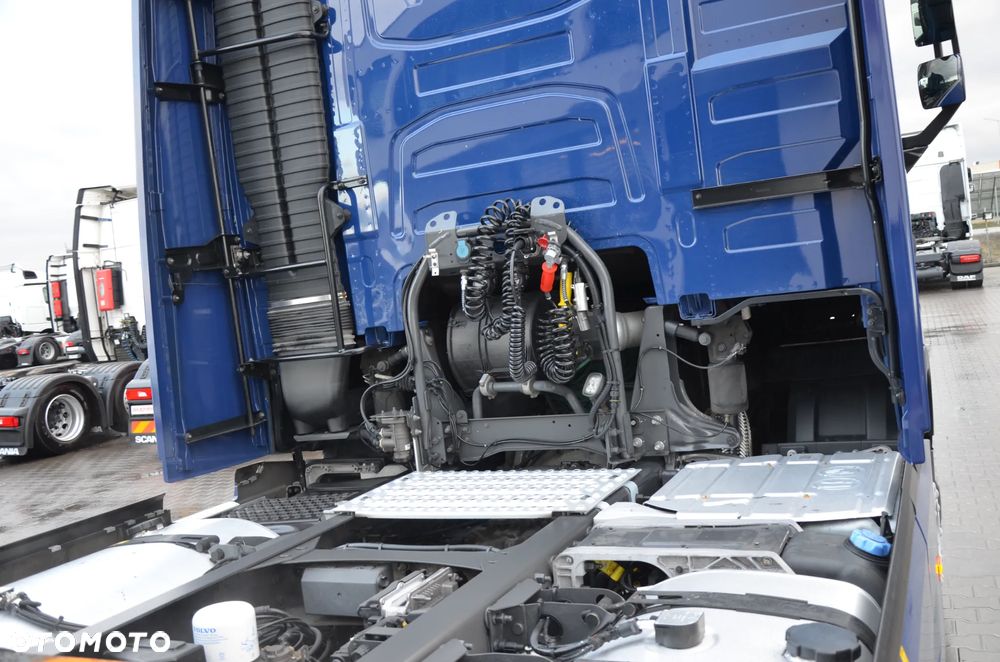 Volvo FH 5 / NEW / I-SAVE / KLIMA P. / LED / NAVI / KAMERA / 9548 - 10