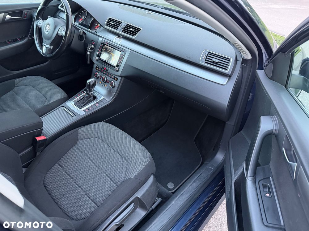 Volkswagen Passat 2.0 TDI DPF Comfortline DSG - 9