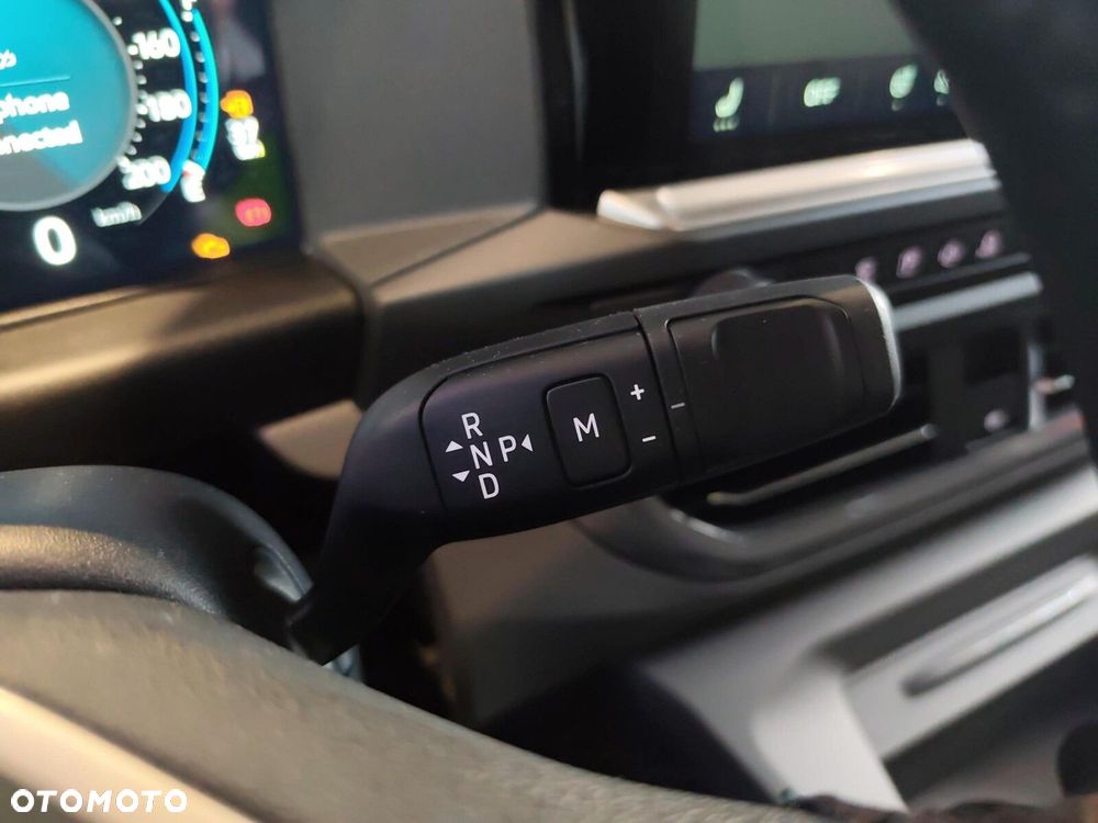 Volkswagen Caravelle - 19