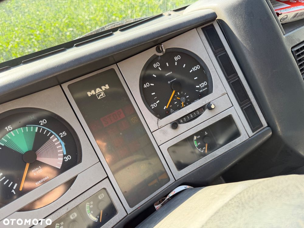 MAN L2000 le 12.220 - 9