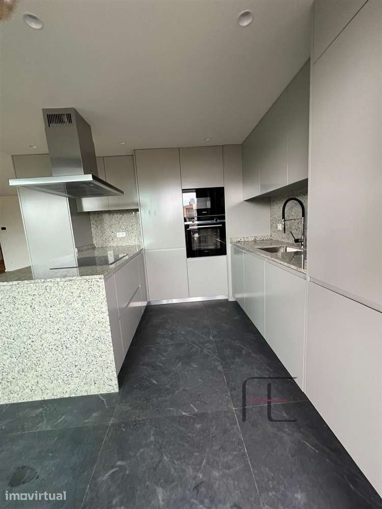 Apartamento T2 Venda em Mafamude e Vilar do Paraíso,Vila Nova de Gaia - Grande imagem: 3/32